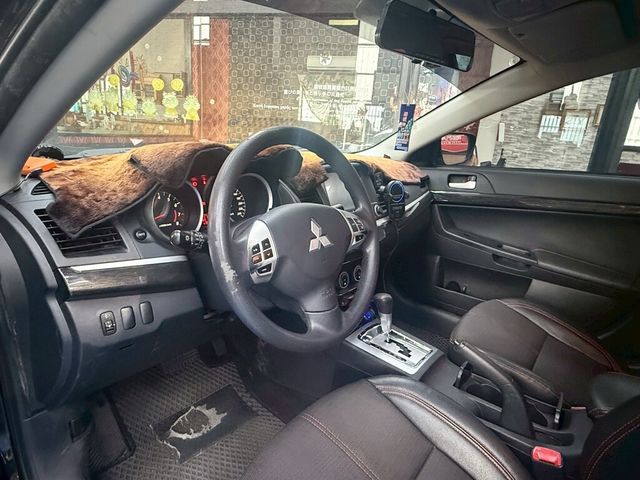 MITSUBISHI三菱 LANCER FORTIS  第7張相片