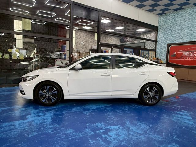 NISSAN日產 SENTRA  第3張相片