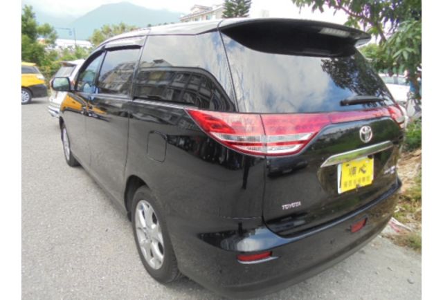 Toyota PREVIA  第3張相片