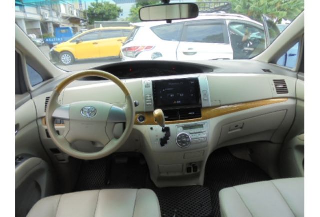 Toyota PREVIA  第8張相片