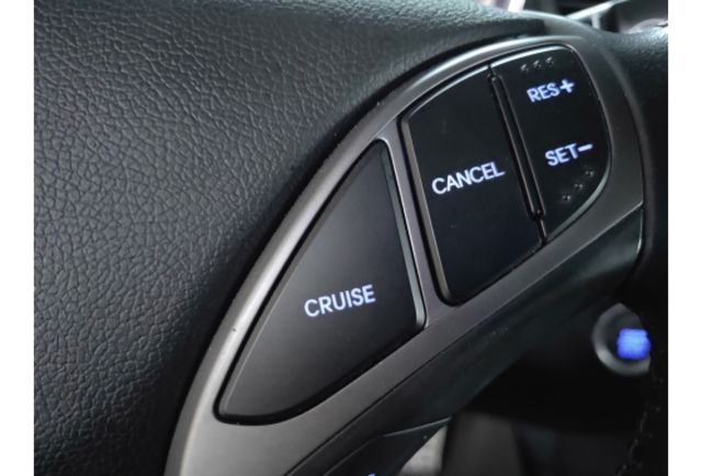 Hyundai ELANTRA  第11張相片
