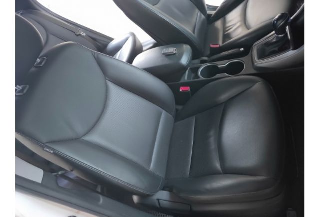 Hyundai ELANTRA  第17張相片