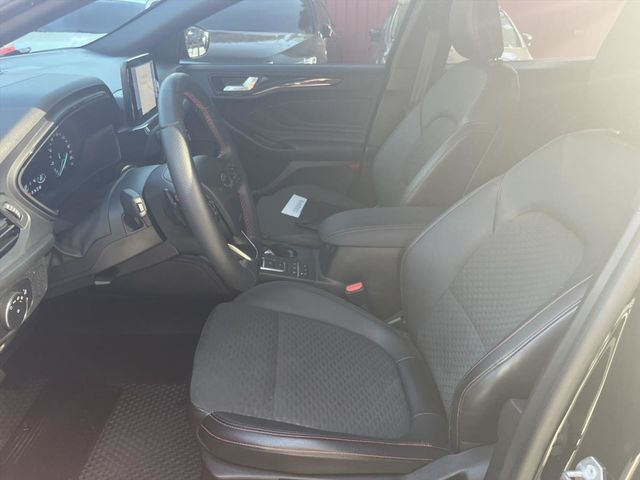 FORD FOCUS  第3張相片