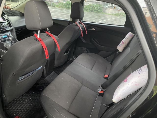 FORD FOCUS  第4張相片