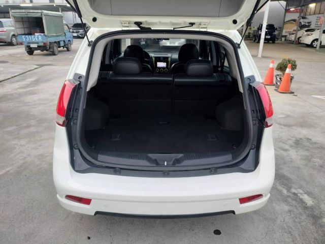1.5時尚小車低油耗大空間 ◆IKEY免鑰◆行車紀錄器◆倒車顯影◆導航系統◆原版件◆低稅金◆認證車  第17張相片