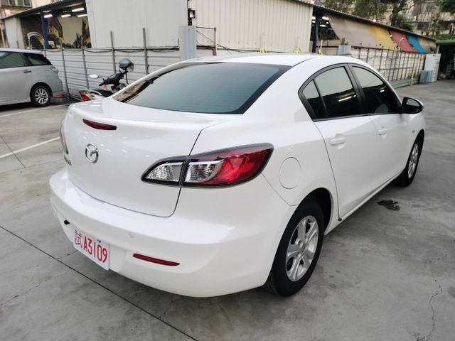微笑馬3優質代步車全車原版件內外漂亮認證車可貸款  第5張相片