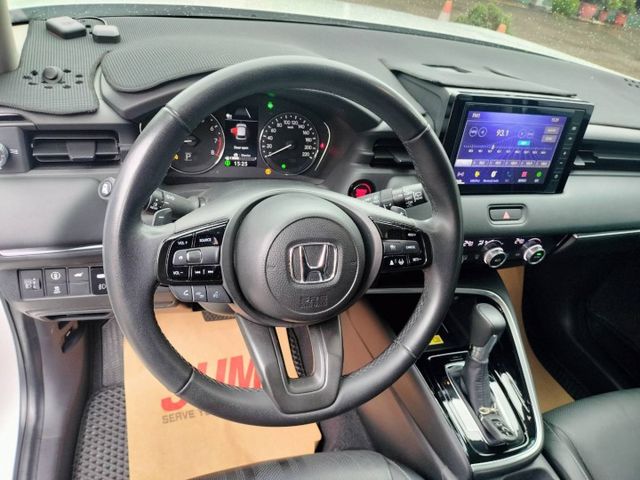 頂級尊榮版◆全車原版件◆原廠保養◆無線充電◆ikey◆A C C跟車◆電動尾門◆換檔撥片◆前後行車記錄器LED頭燈保固中  第13張相片