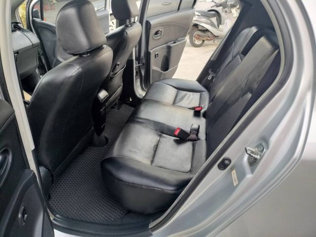 優質小車◆全車原版件◆原廠保養◆導航系統◆倒車顯影◆胎壓偵測◆內外漂亮◆可貸款  第8張相片