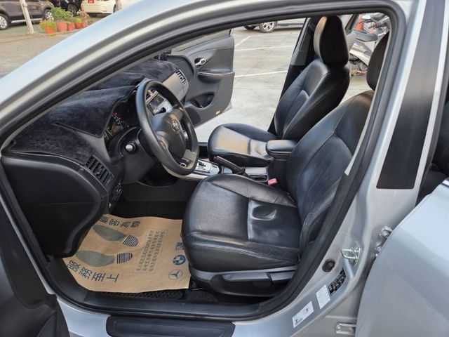 優質代步車◆妥善率好◆省油好開◆里程數少◆恆溫◆定速◆導航系統◆倒車顯影◆行車記錄器◆認證車◆可貸款  第6張相片