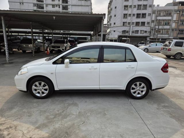 優質代步車◆妥善率好◆僅跑九萬多公里◆引擎變速箱順暢◆冷氣正常◆省油好開◆行車記錄器◆內外漂亮◆可貸款  第2張相片