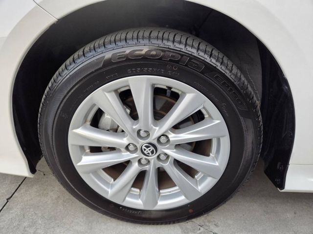 豪華+◆原版件◆僅跑1萬公里◆ikey◆盲點偵測◆恆溫◆倒車顯影◆ACC跟車◆新車保固中◆CarPlay功能  第17張相片