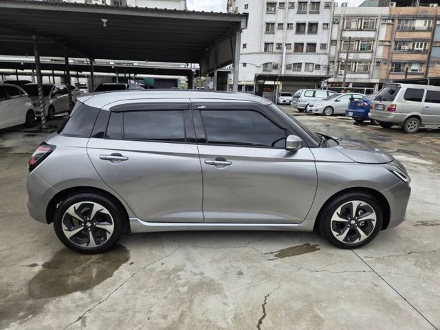 頂級1.2輕油電五門小車◆LED頭燈◆ikey◆ A C C跟車◆環景導航系統◆FSK冰鑽隔熱紙◆快譯通前後行車記錄器  第5張相片