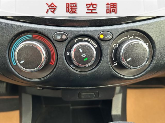 雙安全氣囊/倒車雷達/前後雙錄行車紀錄器/里程保證/YES認證/附發票  第8張相片