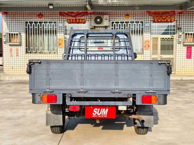 一手車/低里程/僅7200公里/胎壓偵測/循跡防滑/雙安全氣囊/里程保證/YES認證/附發票  第20張相片