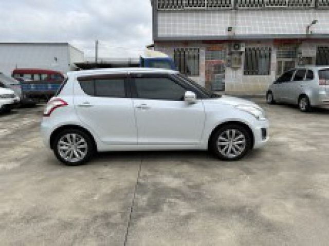 2014年出廠/五門掀背一手小車/好開好停優質代步車/里程保證  第4張相片