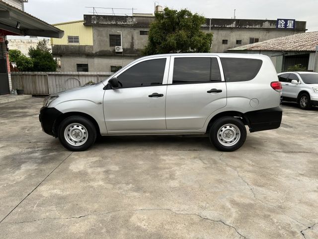 雙安全氣囊/行車紀錄器/倒車雷達/YES認證/里程保證/附發票  第3張相片