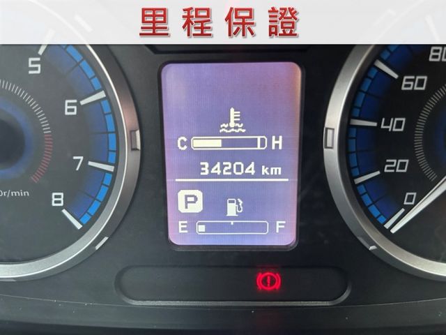 雙安全氣囊/行車紀錄器/倒車雷達/YES認證/里程保證/附發票  第7張相片