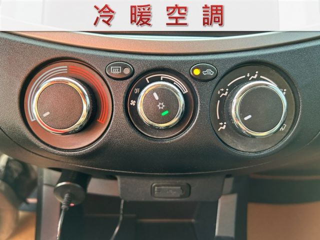 雙安全氣囊/行車紀錄器/倒車雷達/YES認證/里程保證/附發票  第8張相片