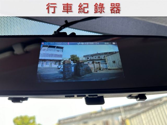 雙安全氣囊/行車紀錄器/倒車雷達/YES認證/里程保證/附發票  第10張相片