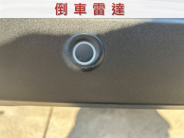 8人座廂型客貨車/自排/ABS/盲點偵測/雙安全氣囊/循跡防滑/定速/里程保證/附發票  第12張相片