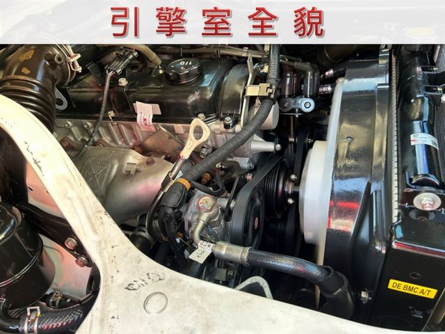 8人座廂型客貨車/自排/ABS/盲點偵測/雙安全氣囊/循跡防滑/定速/里程保證/附發票  第17張相片