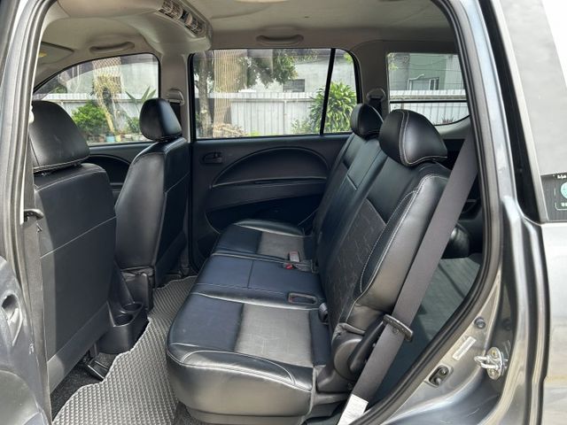 雙安全氣囊/行車紀錄器/倒車雷達/YES認證/里程保證/附發票  第13張相片