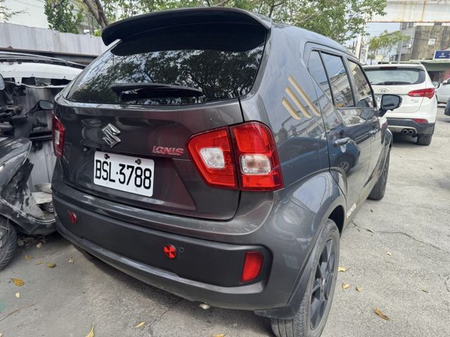【新入庫整備中 歡迎您來電預約賞車】一手車 原鈑件 僅跑八萬  第2張相片