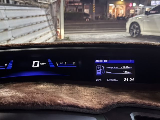 【新入庫整備中 歡迎您來電預約賞車】頂級VTIS 原鈑件 車況健康  第7張相片