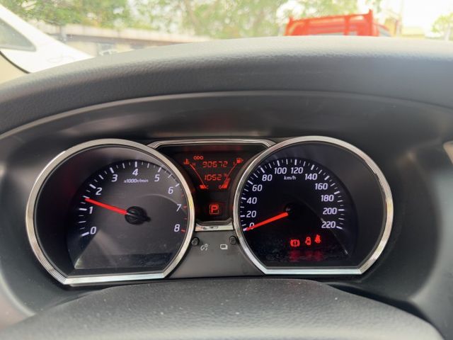 【新入庫整備中 歡迎您來電預約賞車】一手車 原鈑件 僅跑九萬 原廠保養  第7張相片