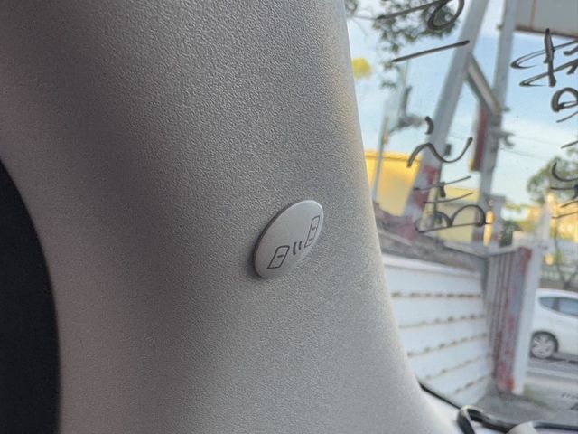 【新入庫整備中 歡迎您來電預約賞車】旗艦版 一手車 原鈑件 僅跑2.6萬 IKEY 盲點 環景  第9張相片