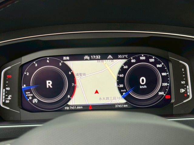 TIGUAN  第19張相片