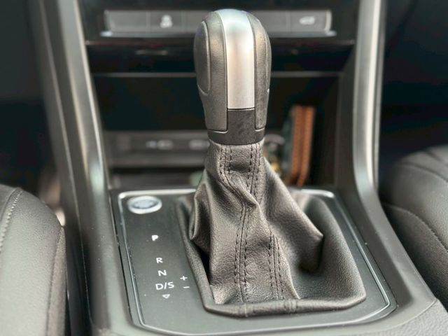 TOURAN  第15張相片