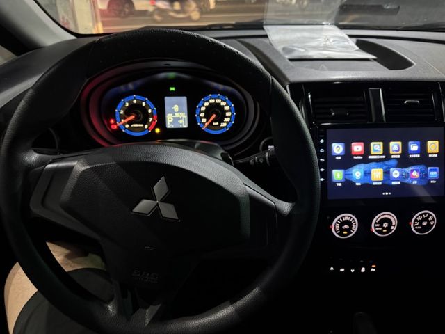 超值代步小車 頂級輕鬆型｜一手車 原鈑件 僅跑6.6萬 符合結構認證 IKEY 恆溫  電尾門 安卓影音 倒車顯影｜  第5張相片