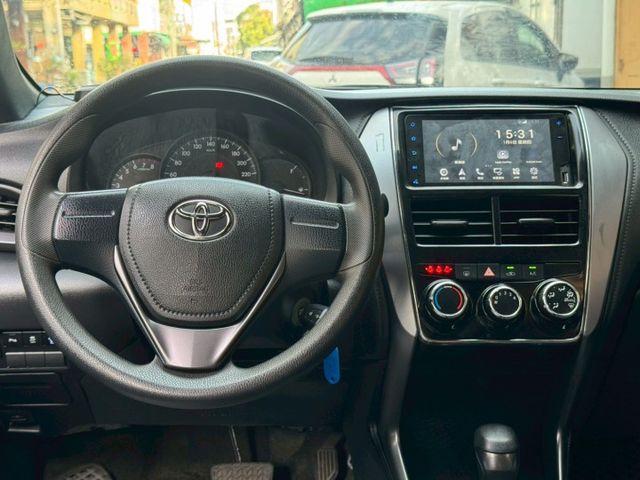 ☞這台跟別人有點不一樣☜ 深灰配小內凹輪框ㄉ小美車❤  年份近、里程低、一手車、僅跑3.6萬  第11張相片