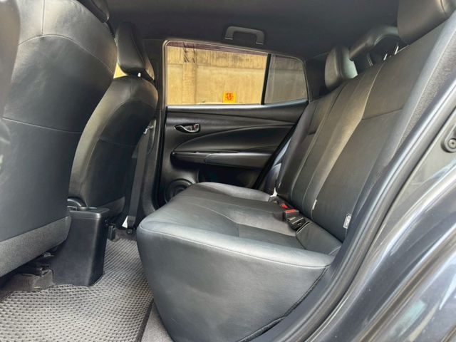 ☞這台跟別人有點不一樣☜ 深灰配小內凹輪框ㄉ小美車❤  年份近、里程低、一手車、僅跑3.6萬  第13張相片