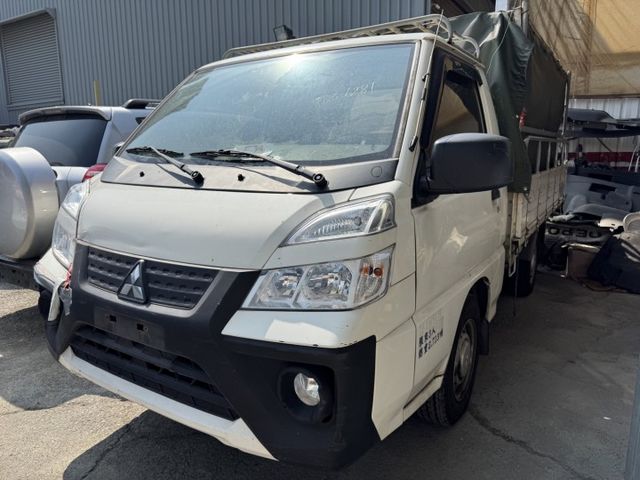 【新入庫整備中 歡迎您來電預約賞車】一手車 僅跑4.8萬  第1張相片