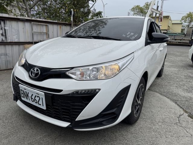 省油好駕馭的優質代步夥伴!   市區通勤 停車 超方便 !!  年份新 低里程數 一手車  原鈑件 僅跑1.6萬  第1張相片