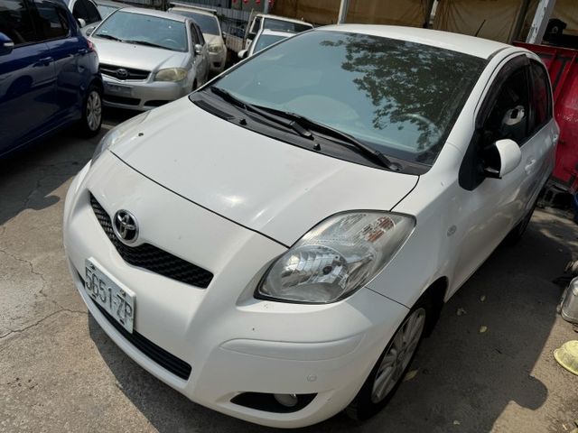 【新入庫整備中 歡迎您來電預約賞車】一手車 原鈑件 跑稍多 正常保養 車況健康  第1張相片