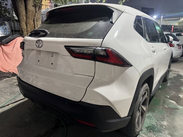 ☞想升級小休旅的看過來☜ 買新車不如選這台 !! | 年份低 一手車 原鈑件 僅跑3.7萬 原廠保養 |  第2張相片