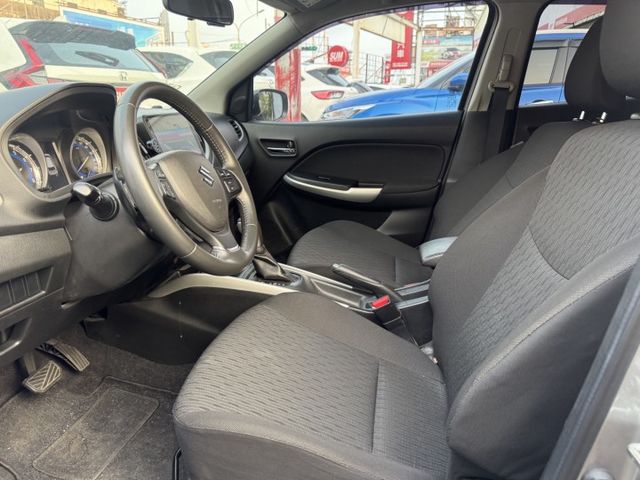 【新入庫整備中 歡迎您來電預約賞車】低稅金 一手車 原鈑件 僅跑5.5萬公里  第3張相片