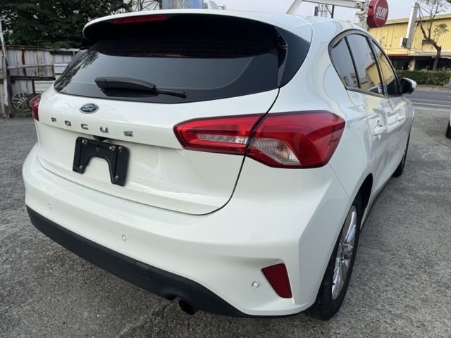 【新入庫整備中 歡迎您來電預約賞車】一手車 原鈑件 僅跑5.3萬  第2張相片