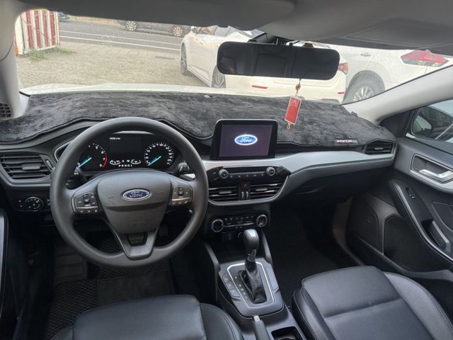 【新入庫整備中 歡迎您來電預約賞車】一手車 原鈑件 僅跑5.3萬  第5張相片