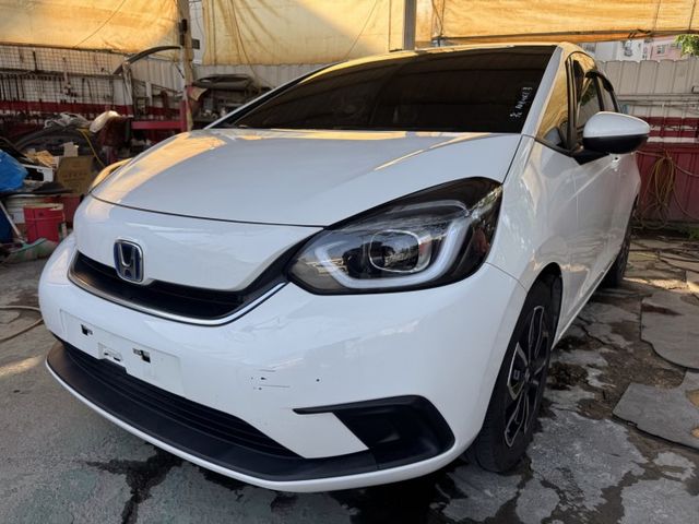 【新入庫整備中 歡迎您來電預約賞車】油電 一手車 原鈑件 僅跑五萬 原廠保養  第1張相片