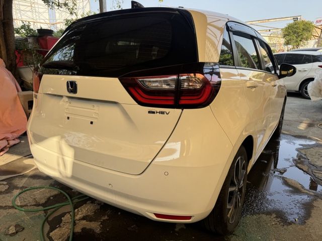 【新入庫整備中 歡迎您來電預約賞車】油電 一手車 原鈑件 僅跑五萬 原廠保養  第2張相片