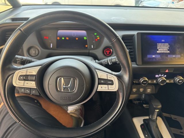 【新入庫整備中 歡迎您來電預約賞車】油電 一手車 原鈑件 僅跑五萬 原廠保養  第6張相片