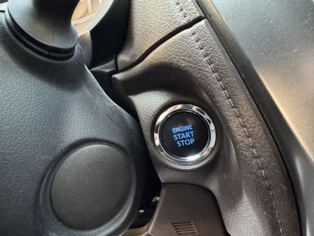 【新入庫整備中 歡迎您來電預約賞車】一手車 僅跑5.4萬 原廠保養 豪華版 IKEY 恆溫  第7張相片