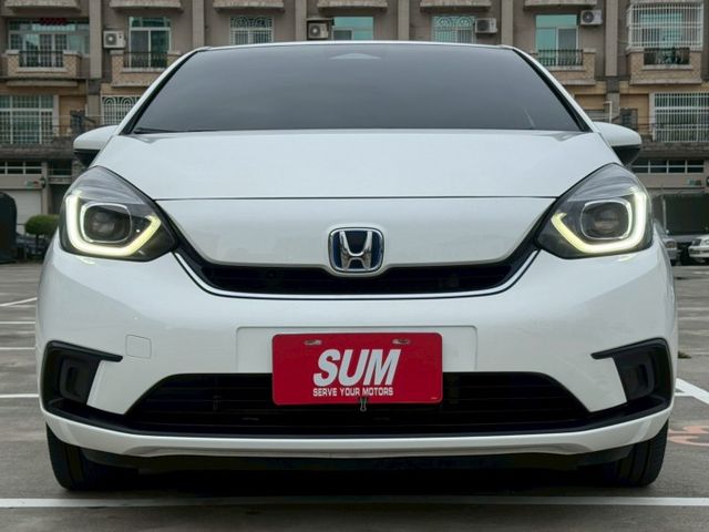 【cp值油電小車首選!!】可愛小姊姊超合適❤ 靈活性 大空間 省油一車☚ 一手車 原鈑件 僅跑五萬 原廠保養  第2張相片