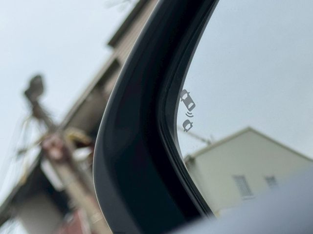 【cp值油電小車首選!!】可愛小姊姊超合適❤ 靈活性 大空間 省油一車☚ 一手車 原鈑件 僅跑五萬 原廠保養  第18張相片