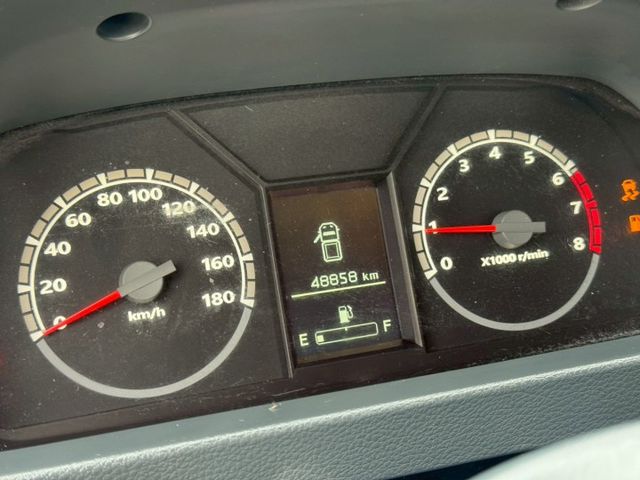 來來來!! ❰ ☛ 會幫你賺錢ㄉ車子$$  底加啦!! ❱ 手排更有力 里程低 車況漂亮 一手車 僅跑4.8萬  第17張相片