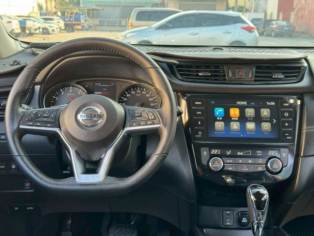 實用耐用的全能休旅車 保養便宜無負擔☑ 小改款 高階智行版｜一手車 原鈑件 僅跑7.9萬 車況漂亮 360環景 電尾｜  第11張相片